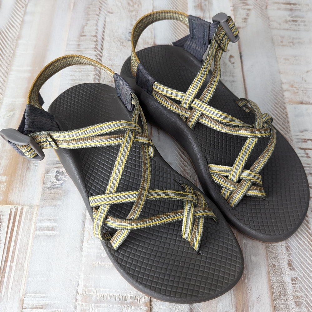 CHACO ZX/2 Classic Sandals, Size 6